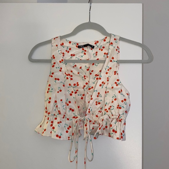 Cherry print silk blouse - Picture 2 of 3
